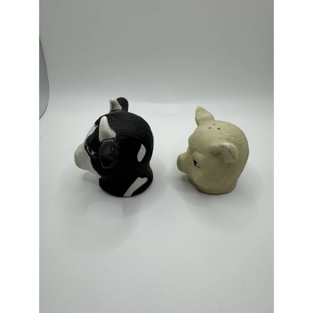 Vintage Cow And Pig Salt And Pepper Shakers